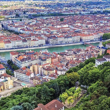 La Du Rhone 4*