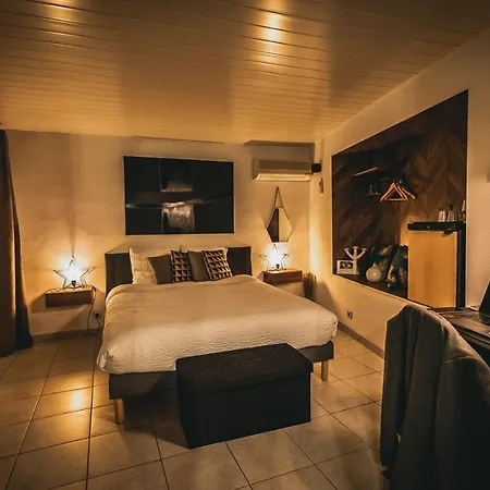 فندق مبيت وإفطار La Du Rhone 4*