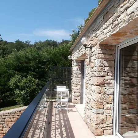 La Du Rhone فندق مبيت وإفطار ميريبيل