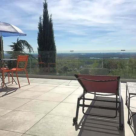 فندق مبيت وإفطار La Du Rhone 4*